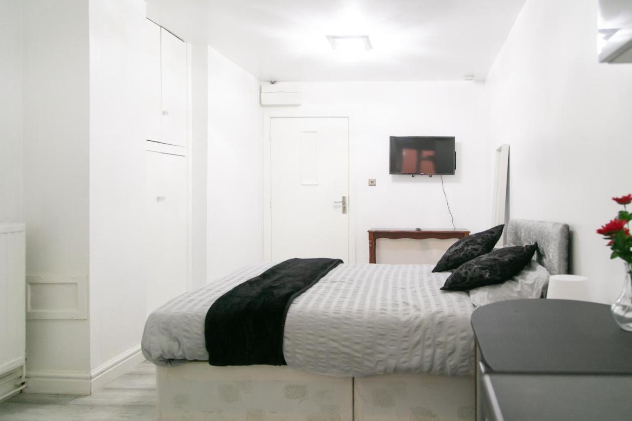 Hills View Apartments Manchester Bagian luar foto