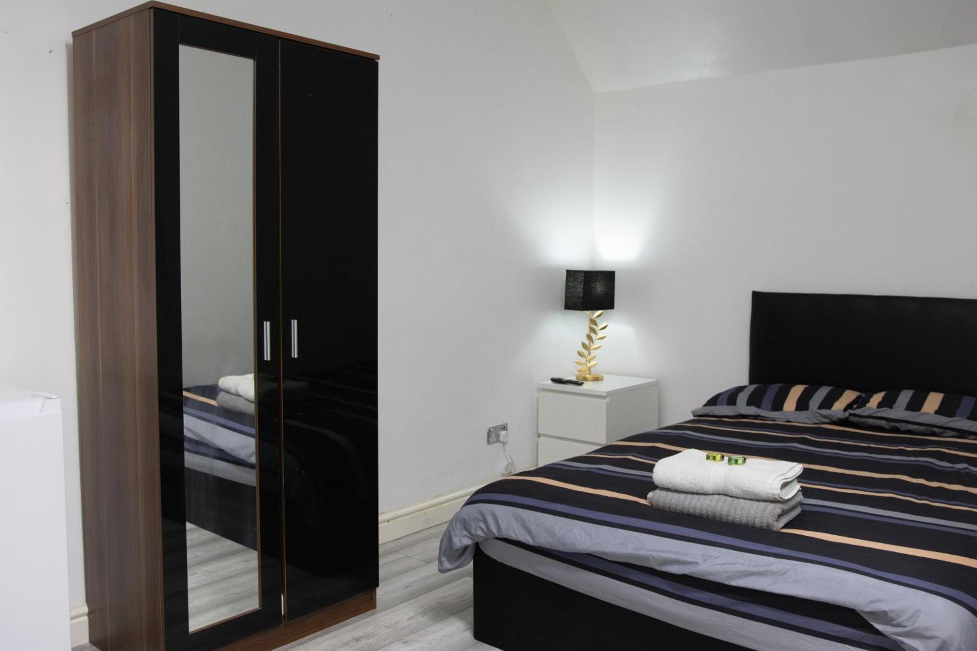 Hills View Apartments Manchester Bagian luar foto